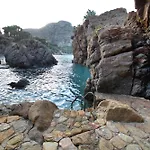 Faraglioni Fronte * Cefalù